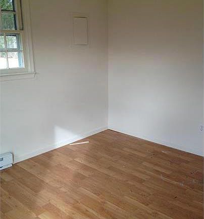 5th image of 185 Dunbar Dr