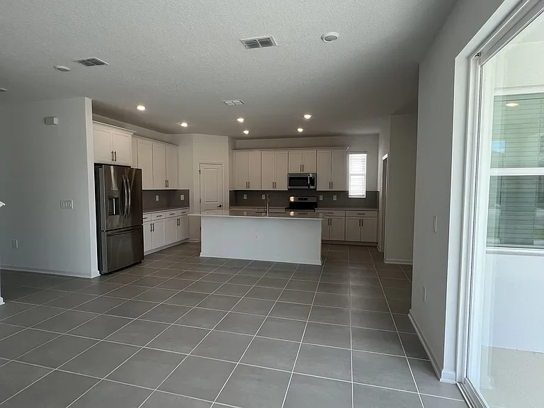 5653 Fiona Ln — Photo 17