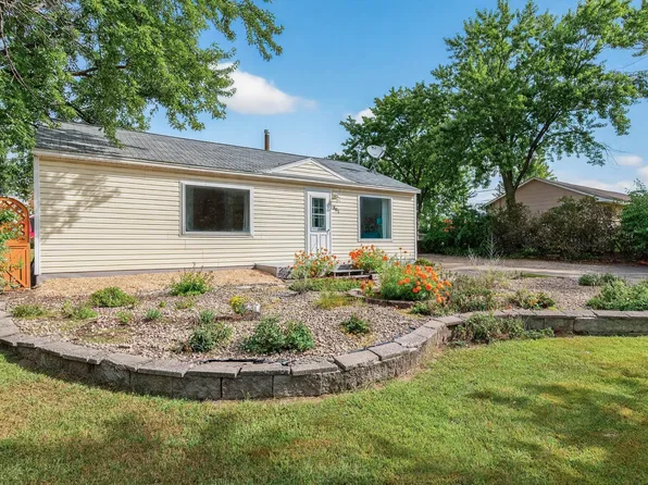 881 Manor Dr NE, Spring Lake Park, MN 55432