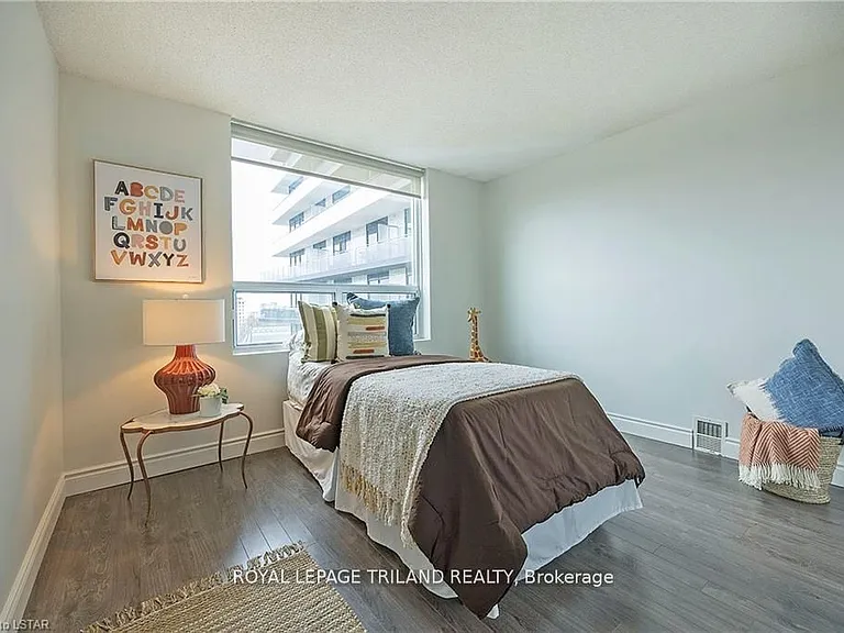 155 Kent St #1205 — Photo 10