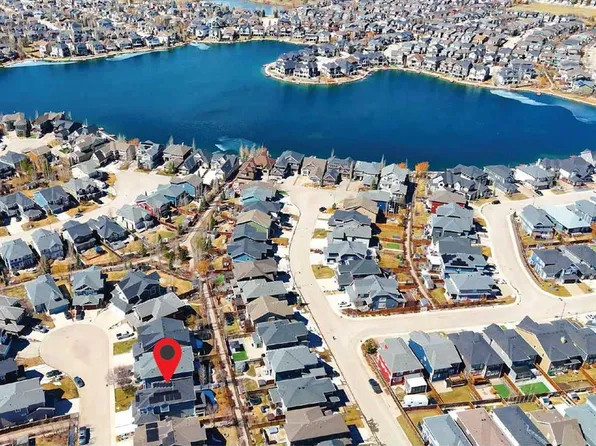 353 S Auburn Shores Lndg SE, Calgary, AB T3M 2G2