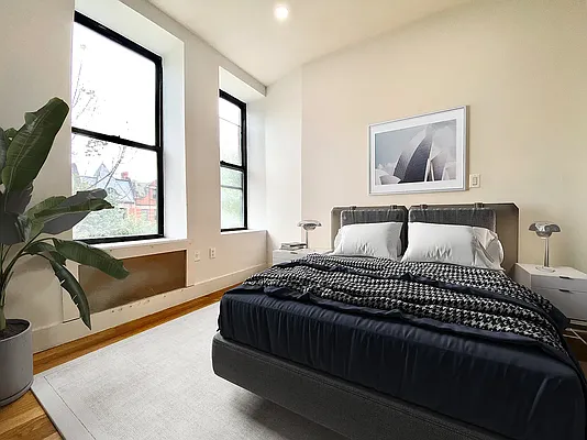 Rented by Vector New York, LLC | media 4