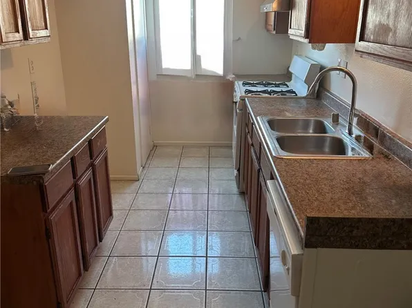 17944 Kendall Cir, Adelanto, CA 92301