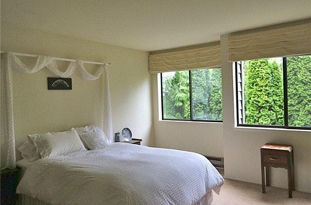 1st image of 1326 Bellevue Way NE APT 4