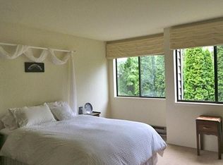 1326 Bellevue Way NE APT 4, Bellevue, WA 98004