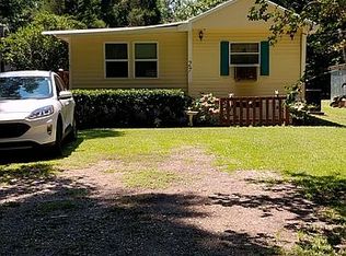 27 Hickory Dr, Blounts Creek, NC 27814