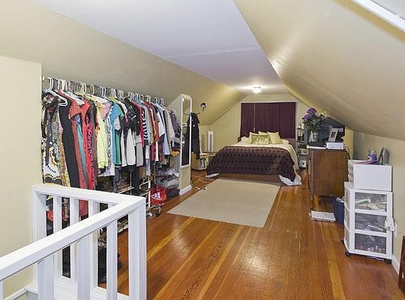 5th image of 833 24th Ave SE #833