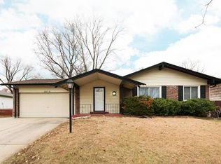 1476 Somerset Shire Dr, Florissant, MO 63031