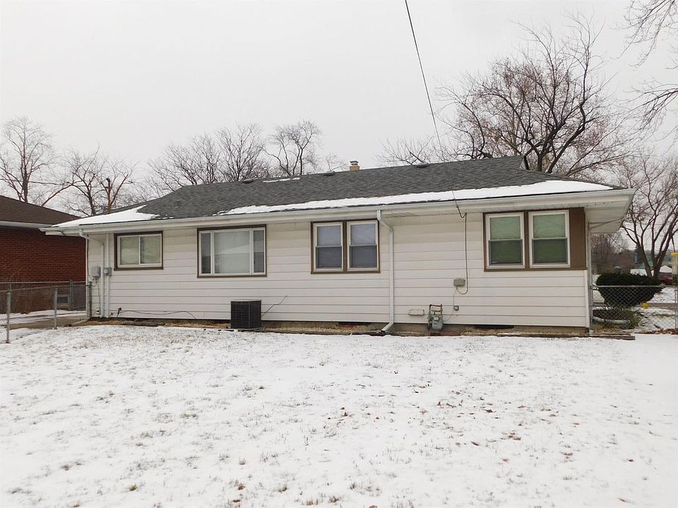 2nd image of 6950 Magoun Ave