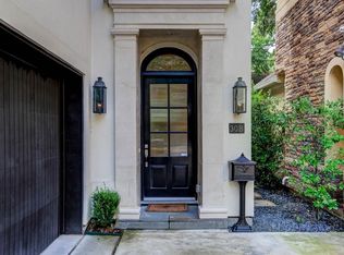 30 Lana Ln APT B, Houston, TX 77027