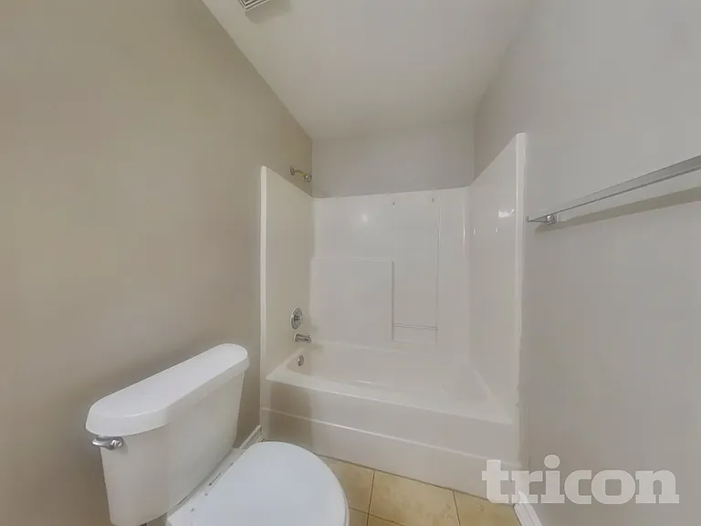 29418 Fox River Dr — Photo 17