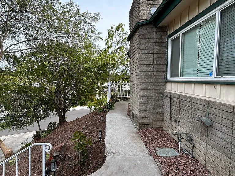 6158 Tarragona Dr — Photo 20