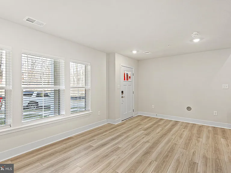 11407 Starlight Pl — Photo 6