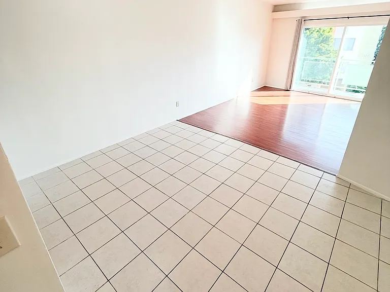 172 Athol Ave #23 — Photo 8