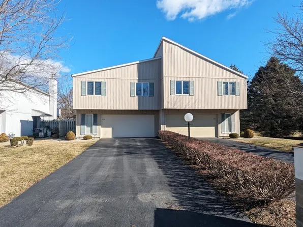 64 River Run Dr #H, Fremont, OH 43420