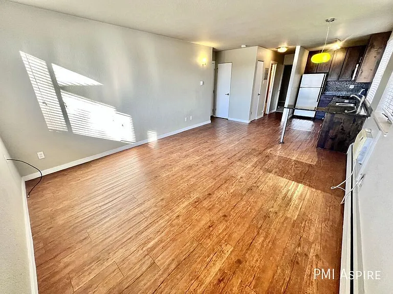 59 N Ogden St #10 — Photo 65