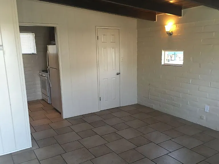 3247 E Water St — Photo 9