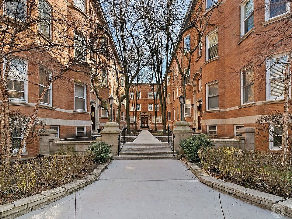 1st image of 633 W Barry Ave #2I