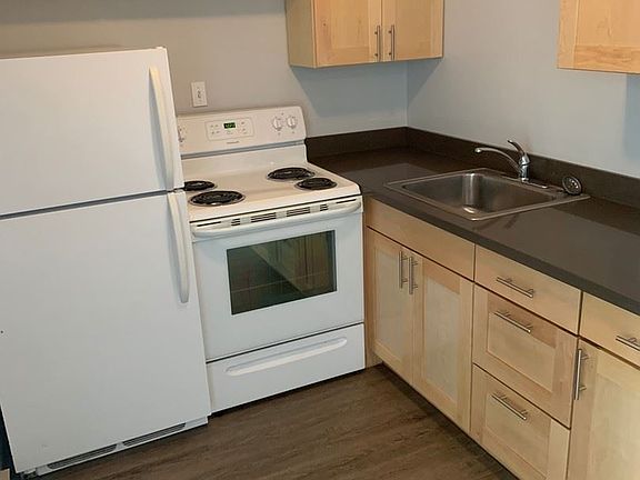 4th image of 610 Highland Dr APT 03