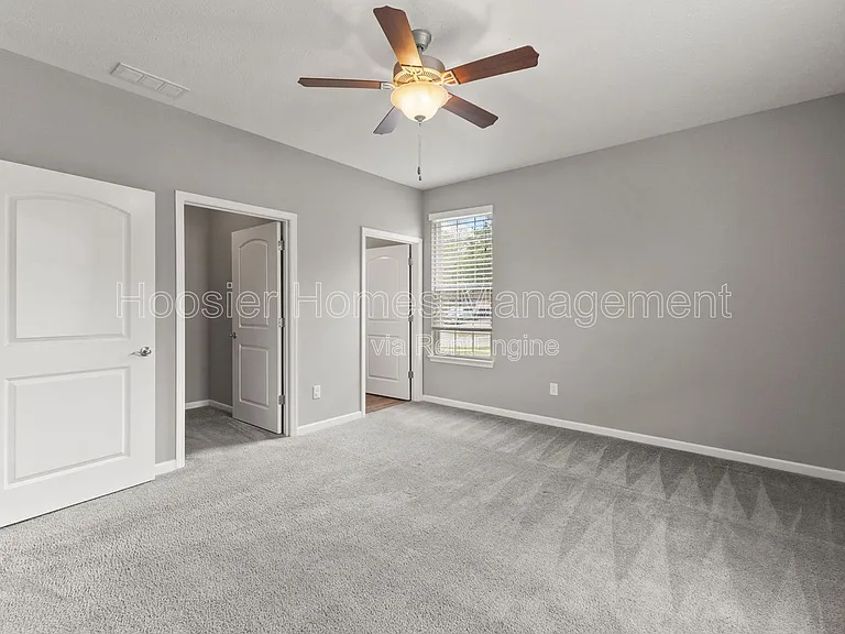 556 Dylan Dr — Photo 20