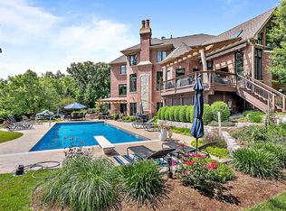 6N593 Denker Rd, St Charles, IL 60175