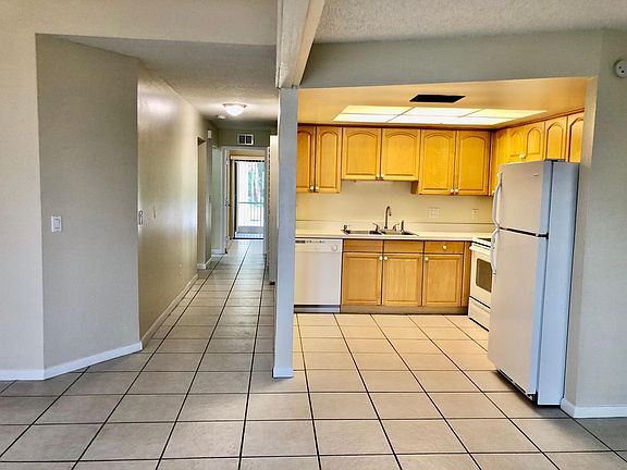 4th image of 7247 Albany Rd