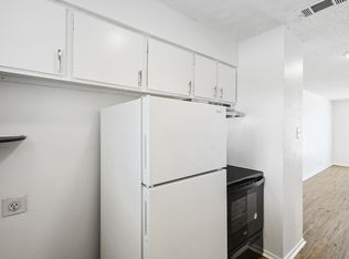 2637 W Randol Mill Rd #2643-B, Arlington, TX 76012