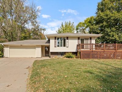 100 Maple Dr, Treynor, IA, 51575