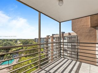 1200 Saint Charles Pl PENTHOUSE 7, Pembroke Pines, FL 33026