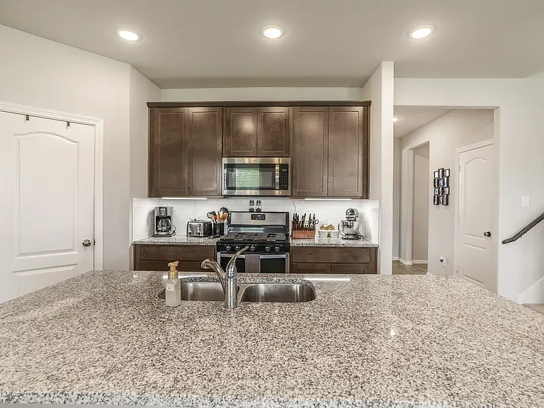 24702 Sierra Laurel Ln — Photo 5