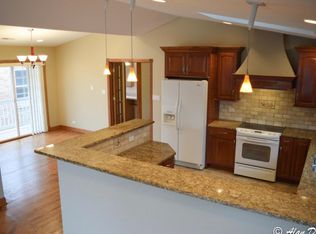 4154 N Meade Ave #2, Chicago, IL 60634