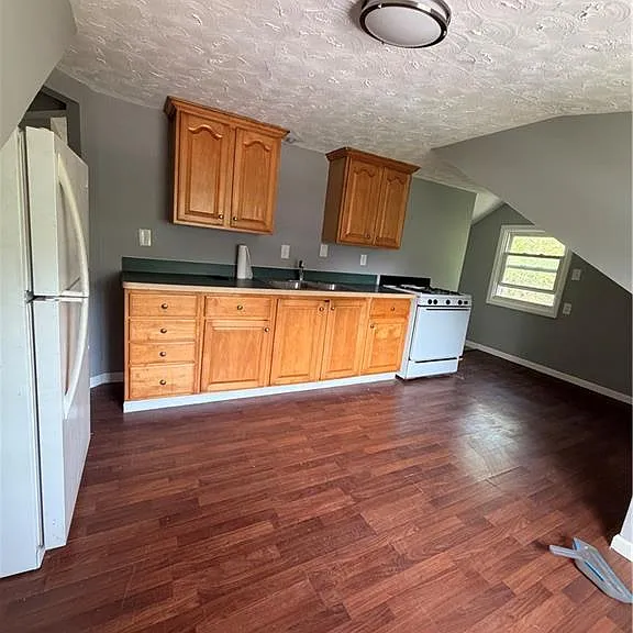 1399 Barlow Rd #2 — Photo 7