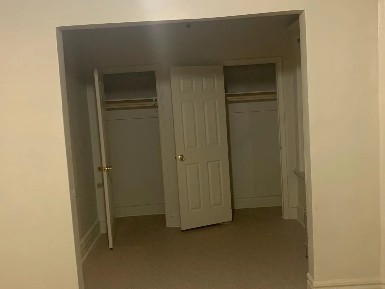 3 bed, 999 sqft, $1,950 — Photo 4