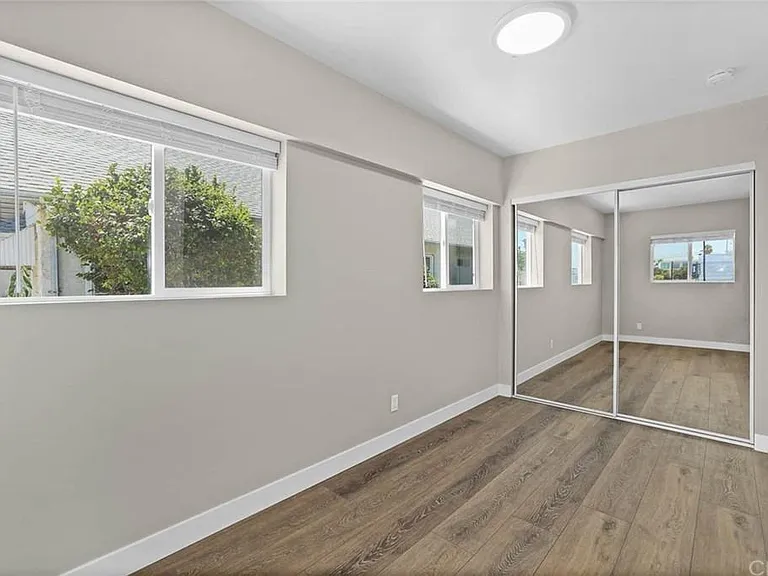 19 S Curtis Ave — Photo 8