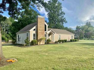 23 Broadfield Mnr, Trenton, TN 38382