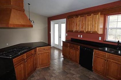 3rd image of 125 SW 428th St
