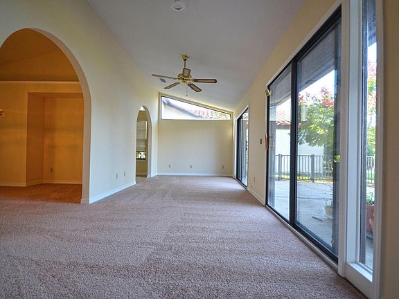 5th image of 8303 Barquero Ct N
