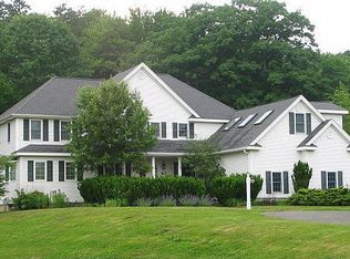 34 Pine Hill Rd, Southborough, MA 01772