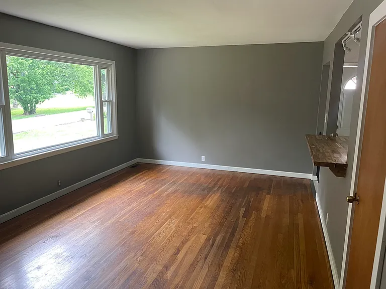 2911 Davis St — Photo 8