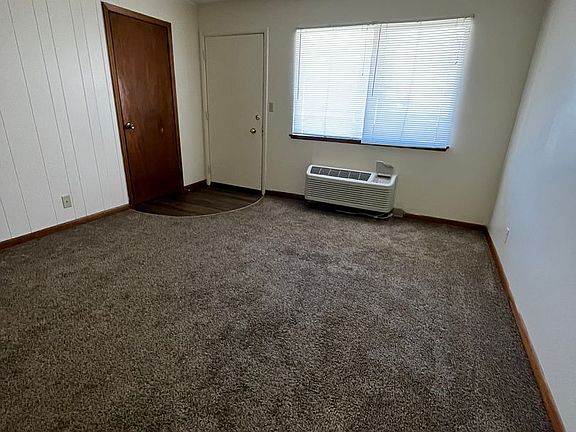 4th image of 417 Washington St #122