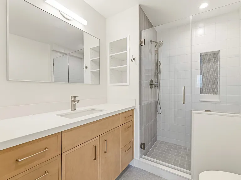 117 Strand St #1 — Photo 8