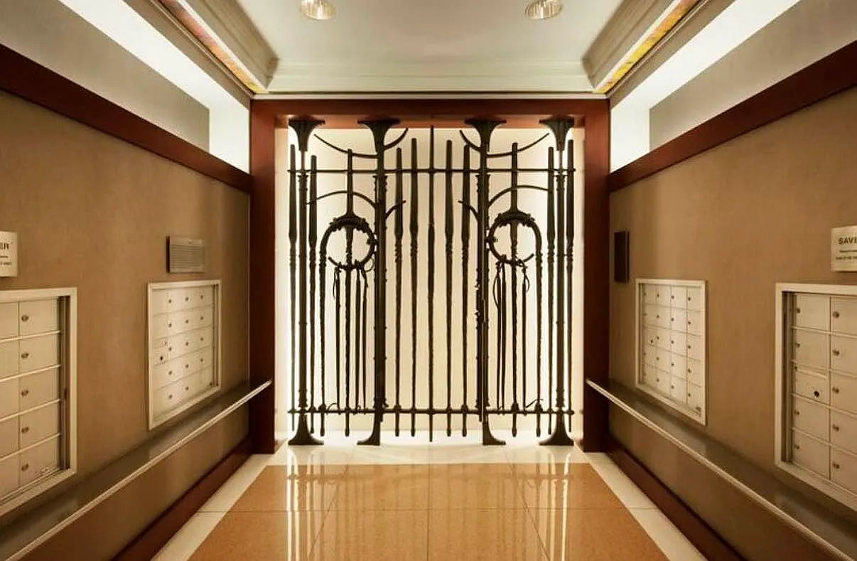 305 East 63rd Street — Photo 1