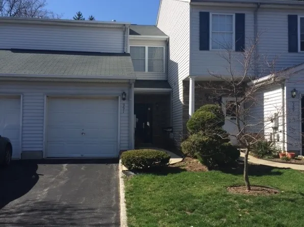 991 Valley St #34, Vauxhall, NJ 07088