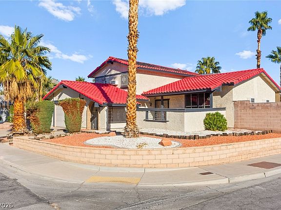 3rd image of 3842 Higley St