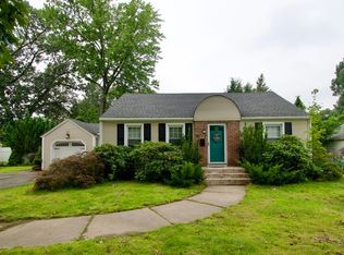 79 Grove St, West Springfield, MA 01089