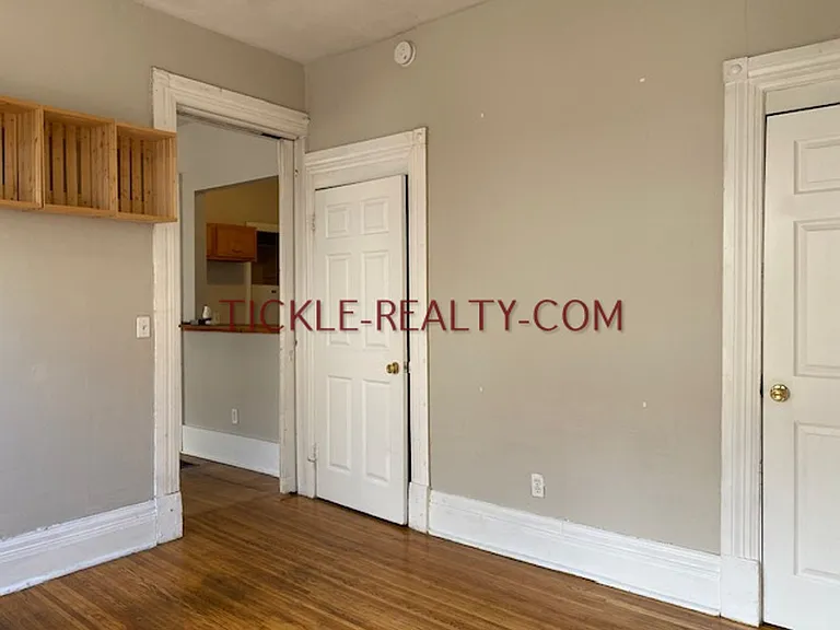 459 Meigs St — Photo 9