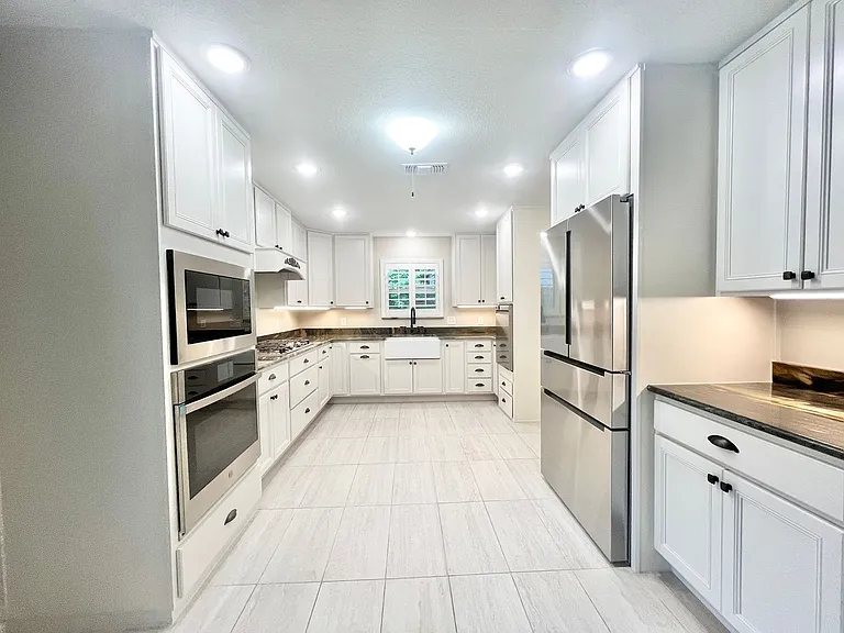 313 Santa Clara St — Photo 7