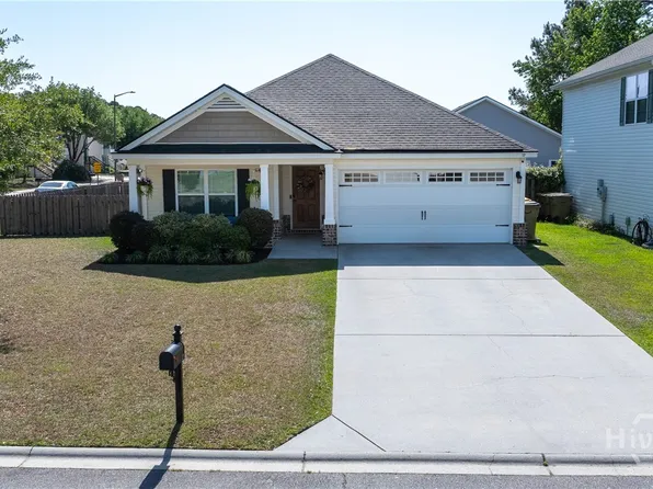 17 Raintree Way, Port Wentworth, GA 31407
