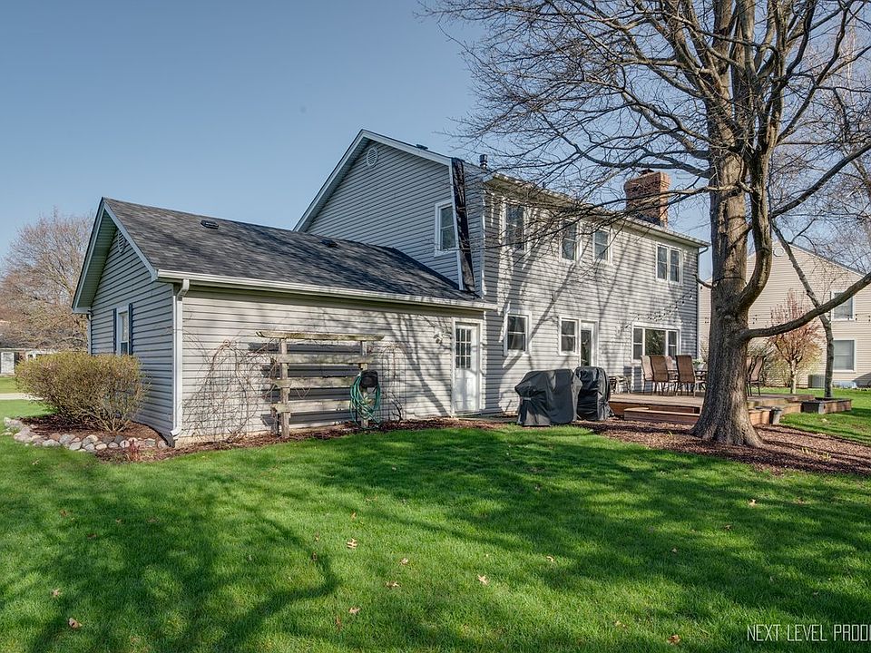 2nd image of 6S221 Marblehead Ct