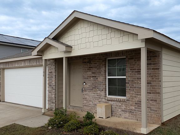 2nd image of 1106 Ripplewood Cir
